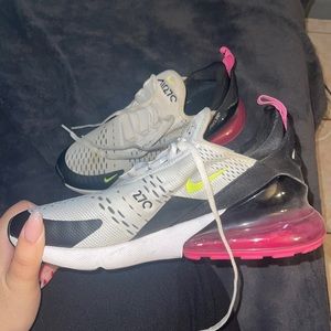 Nike Air 270’s